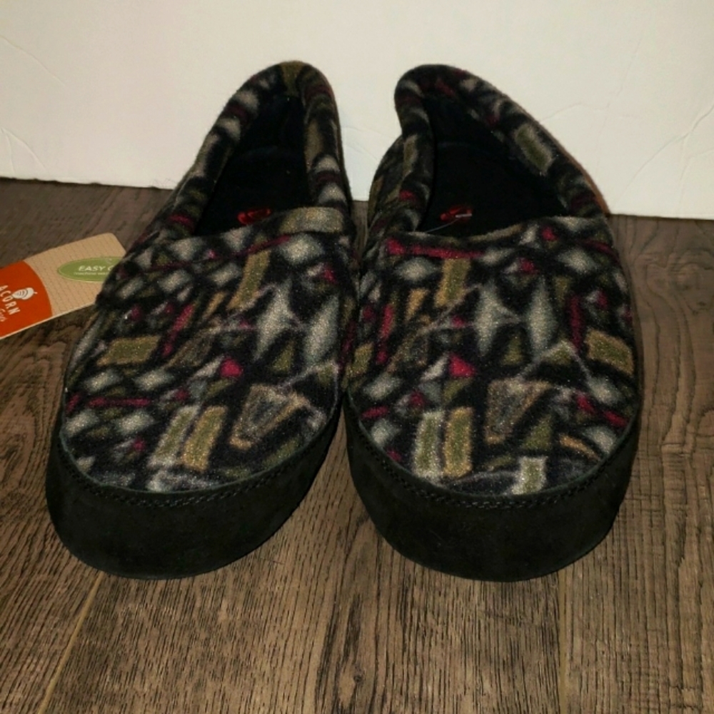 NWT Acorn slippers 9 10 men Moccasins